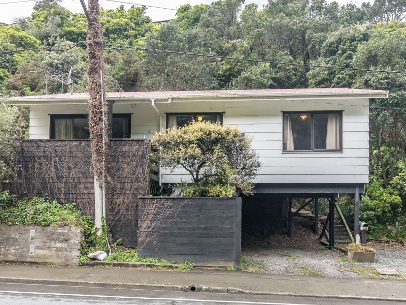 407 Ohiro Road, Brooklyn, Wellington - Carousel 1
