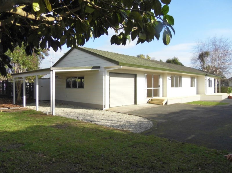 22 Elmwood Crescent, Pukete, Hamilton - Carousel 2