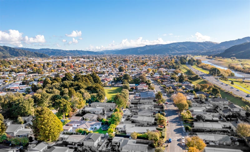 88 Clouston Park Road, Clouston Park, Upper Hutt - Carousel 22