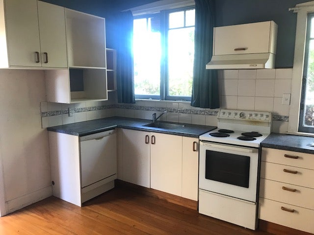 510 Grove Road, Mayfair, Hastings - Carousel 2