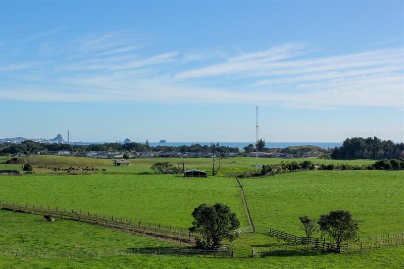 13 Impact Avenue, Bell Block, New Plymouth - Carousel 2