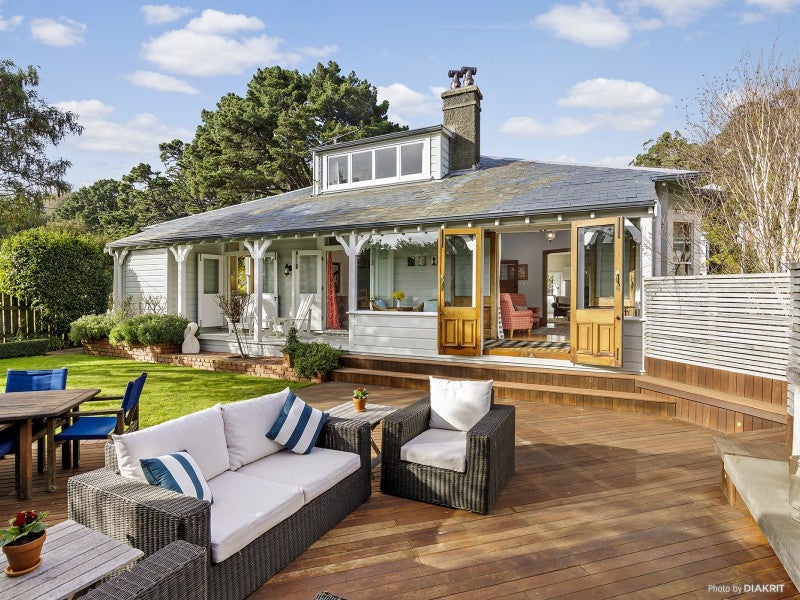 162 Wadestown Road, Wadestown, Wellington - Carousel 2