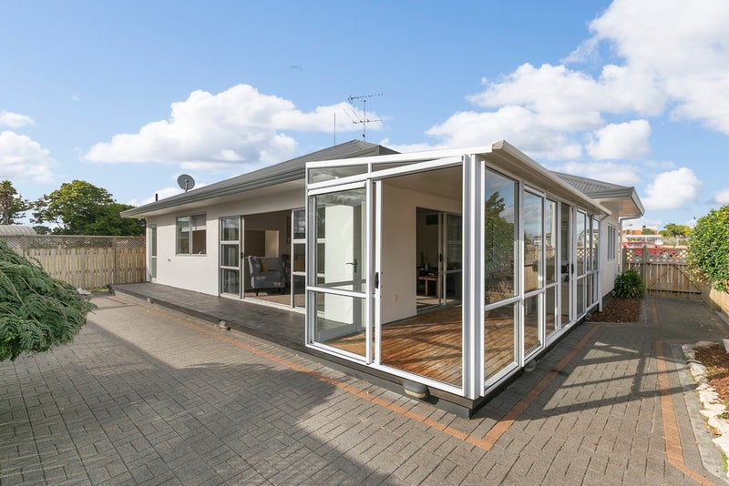 5 York Street, Drury, Drury - Carousel 2