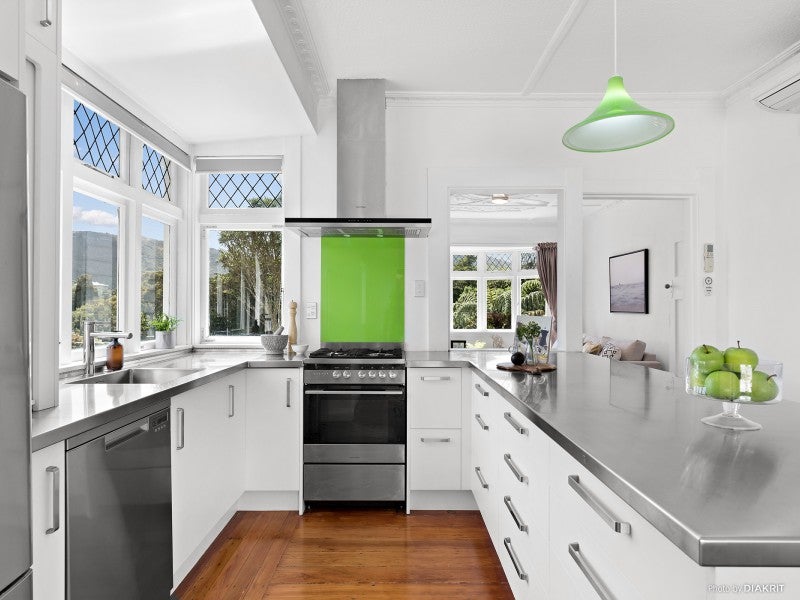 31 Ngaio Gorge Road, Ngaio, Wellington - Carousel 2