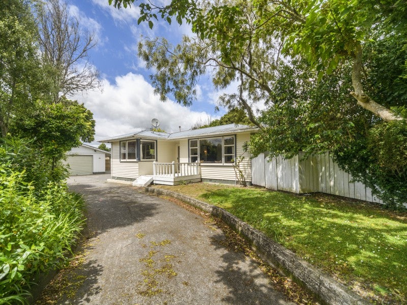 12 Dittmer Drive, Awapuni, Palmerston North - Carousel 1
