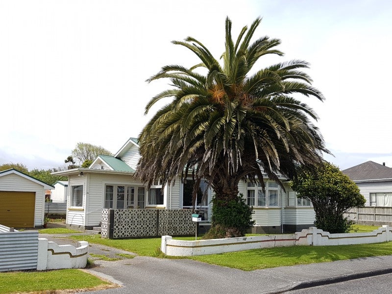 136 Bealey Street, Hokitika - Carousel 2