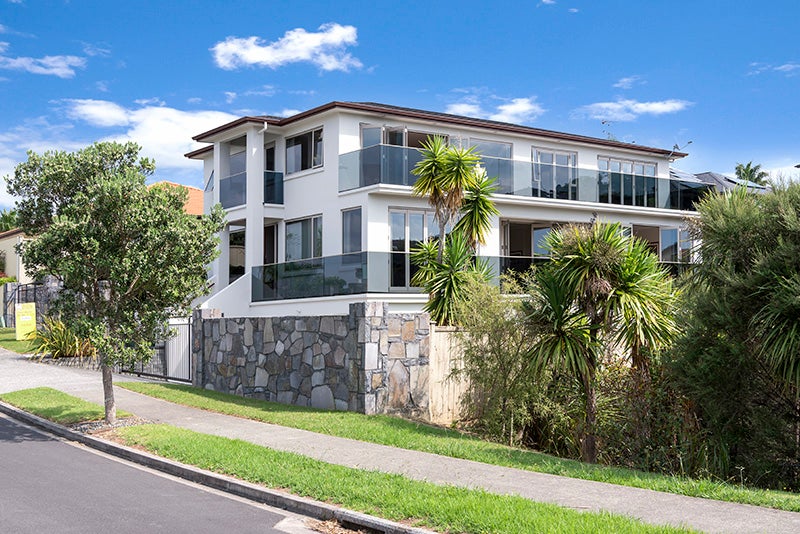 4 Tranquility Rise, Mellons Bay, Auckland - Carousel 1