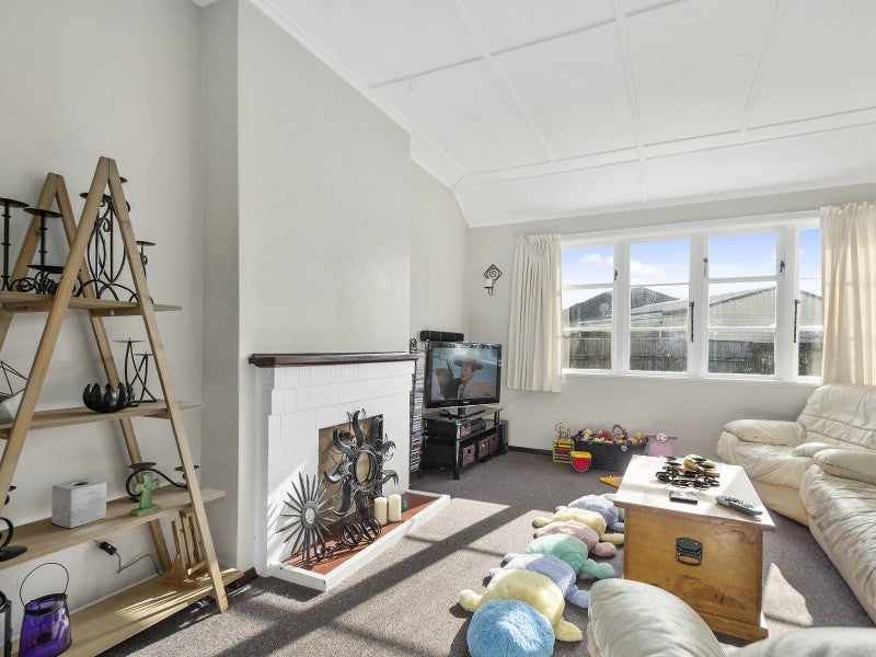 60A Oxford Terrace, Epuni, Lower Hutt - Carousel 2