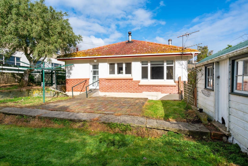 5 Gorman Street, Macandrew Bay, Dunedin - Carousel 1