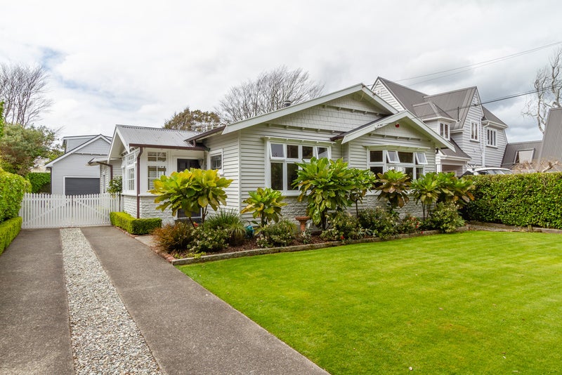 11 Totara Crescent, Woburn, Lower Hutt - Carousel 2