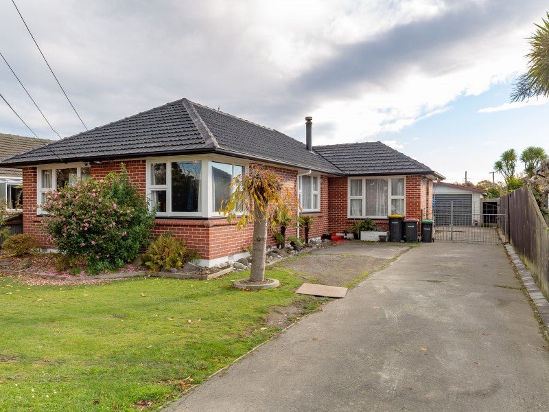 23 Emlyn Place, Avondale, Christchurch - Carousel 1