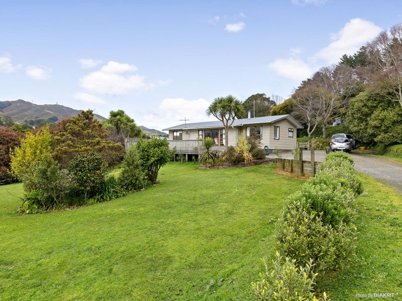 435 Makara Road, Karori - Carousel 1