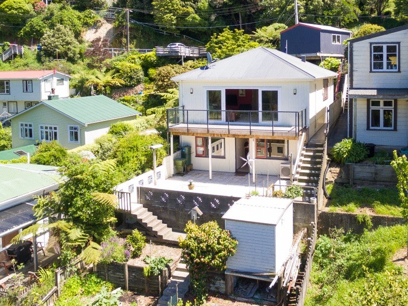 45 Mortimer Terrace, Brooklyn, Wellington - Carousel 1
