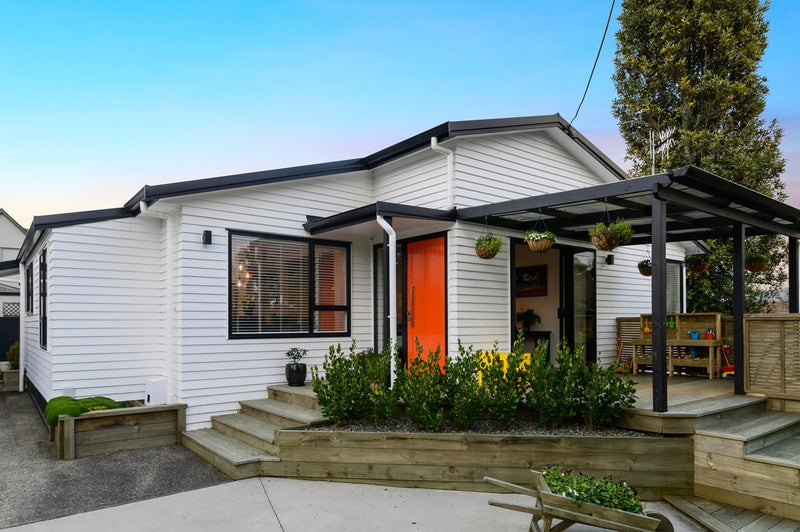 7 Fairley Road, Lynmore, Rotorua - Carousel 1