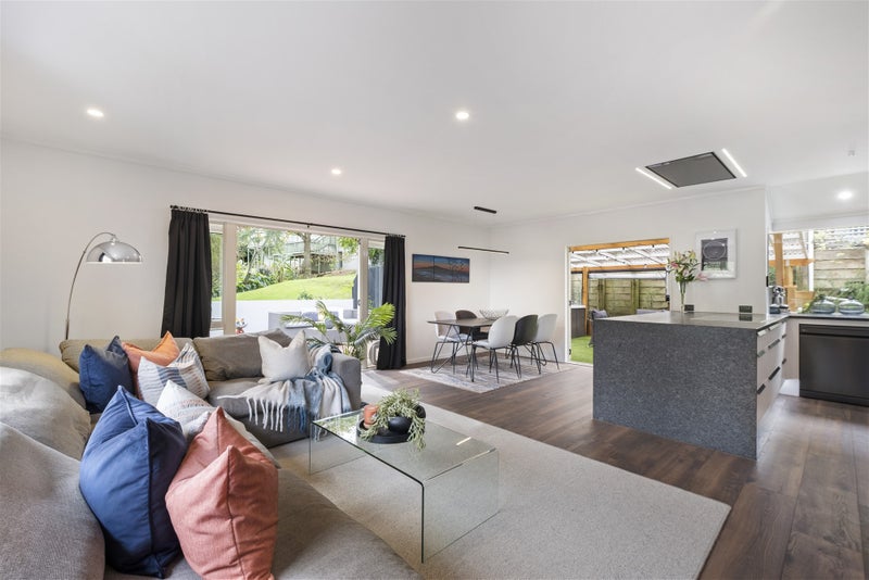 2/15 Waterloo Street, Howick, Auckland - Carousel 2