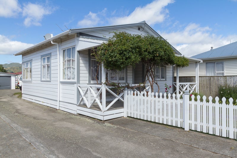 50 Connolly Street, Boulcott, Lower Hutt - Carousel 1