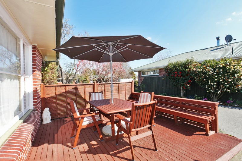 4 Kingsgate Place, Burnside, Christchurch - Carousel 2