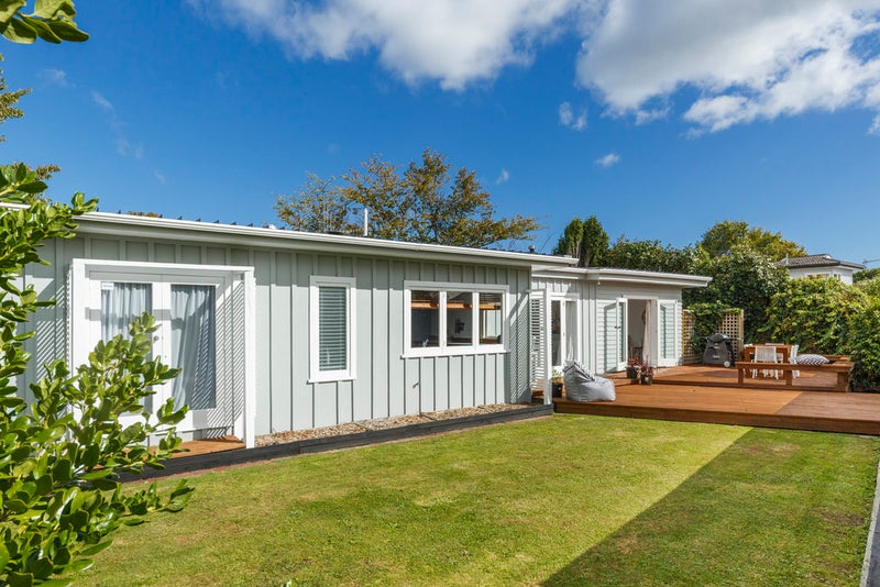 15 Collingwood Street, Hokowhitu, Palmerston North - Carousel 2
