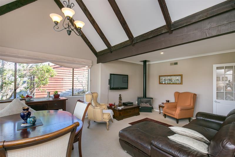 39B Amapur Drive, Khandallah, Wellington - Carousel 2