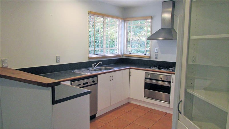 1/32 Winchester Street, Merivale, Christchurch - Carousel 2