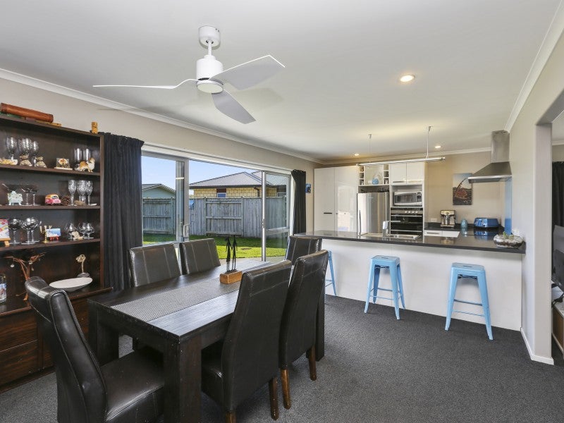 14 Wentworth Lane, Waiwhakaiho, New Plymouth - Carousel 2