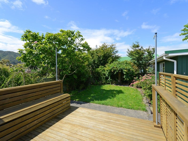 B/8b PORUTU ST, EPUNI, LOWER HUTT - Carousel 2
