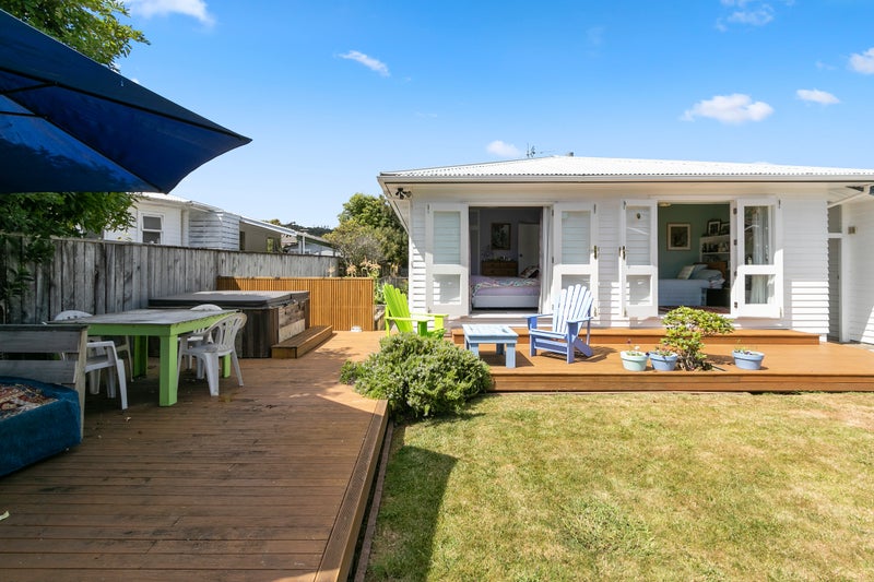 3 Ruru Crescent, Heretaunga, Upper Hutt - Carousel 2