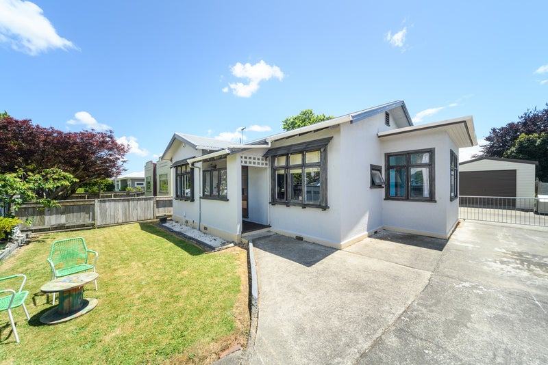 24 Havill Street, Takaro, Palmerston North - Carousel 1