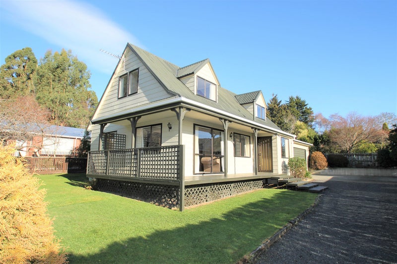 3 Elizabeth Avenue, East Taieri, Mosgiel - Carousel 1