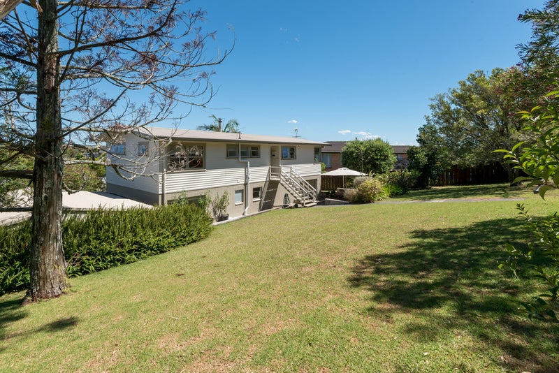 7 Robbies Road, Shelly Park, Auckland - Carousel 2