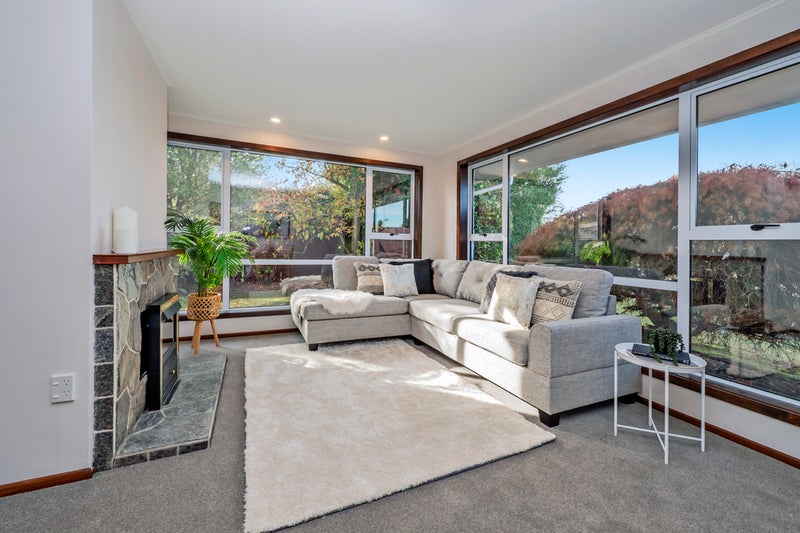 2/28 Davidson Crescent, Hornby, Christchurch - Carousel 2