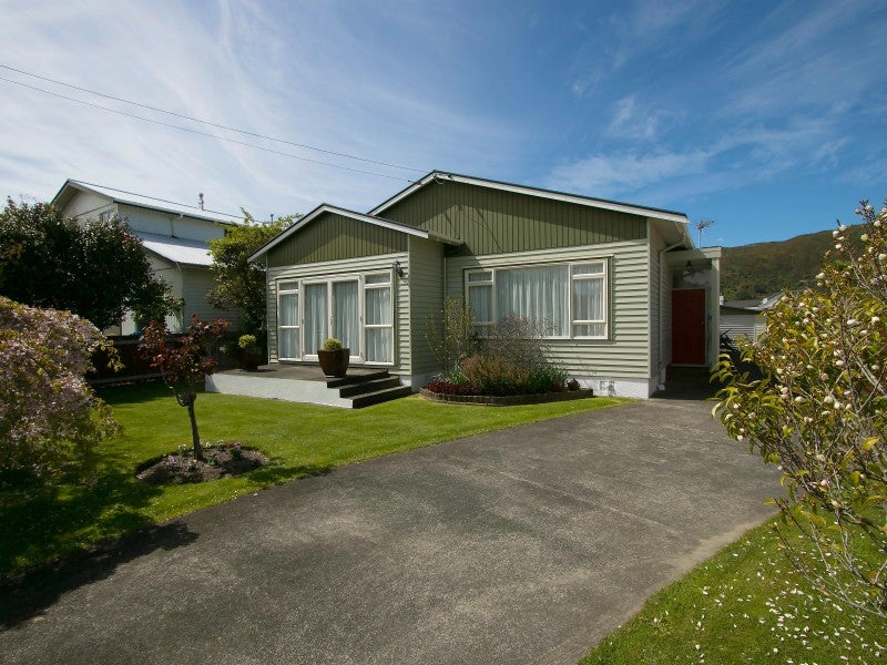 8 Cressy Street, Waterloo, Lower Hutt - Carousel 2