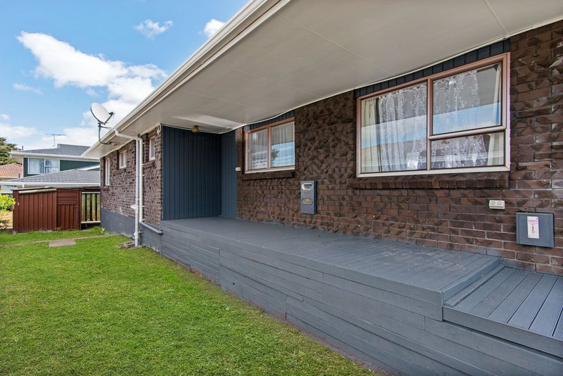 2 Honey Place, Weymouth, Auckland - Carousel 14