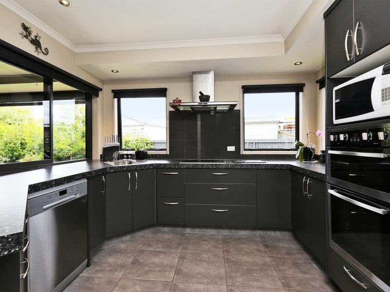 1/434 Southland Place, Raureka, Hastings - Carousel 2