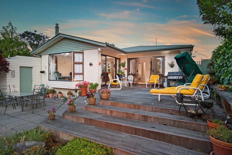 108 Warren Crescent, Hillmorton, Christchurch - Carousel 2