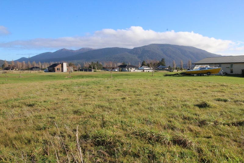 22 Vancouver Place, Te Anau, Te Anau - Carousel 4