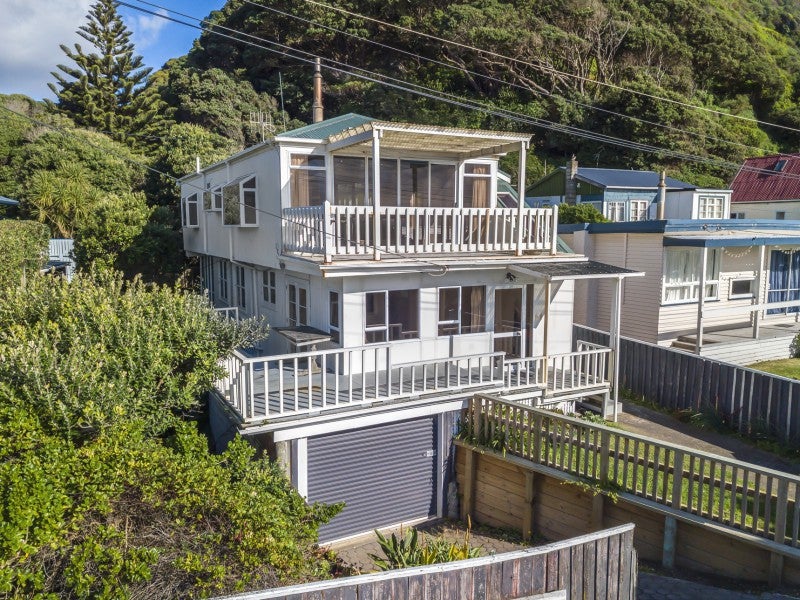 25 Ocean Parade, Pukerua Bay, Porirua - Carousel 2