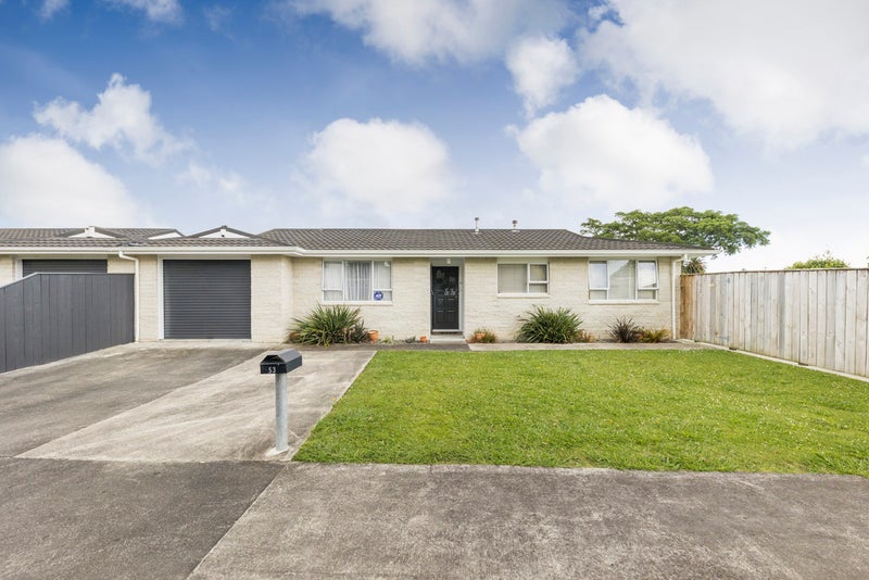 53 Carter Crescent, Awapuni, Palmerston North - Carousel 1