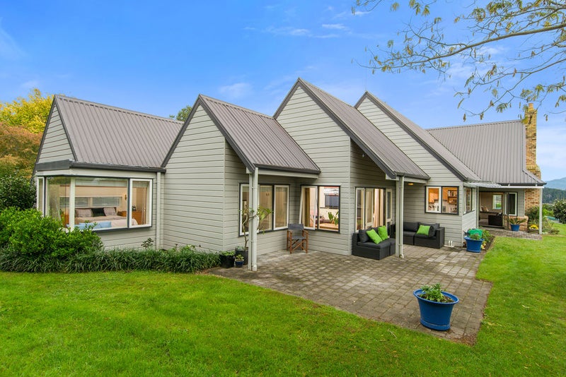 261 Pahoia Road, Tauranga - Carousel 1