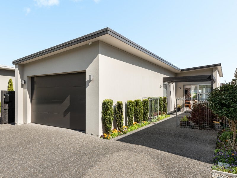 11 Bisley Way, Brookfield, Tauranga - Carousel 1