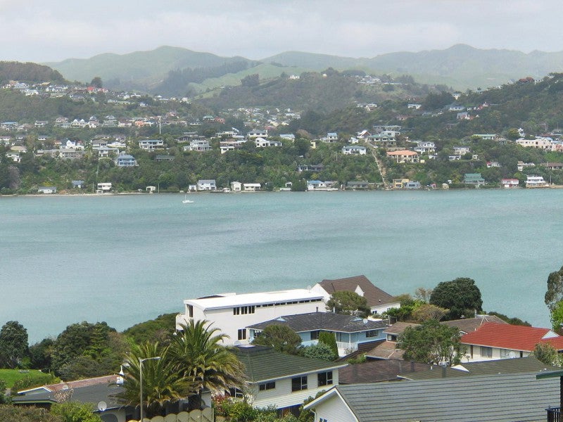 31 Truro Road, Camborne, Porirua - Carousel 2