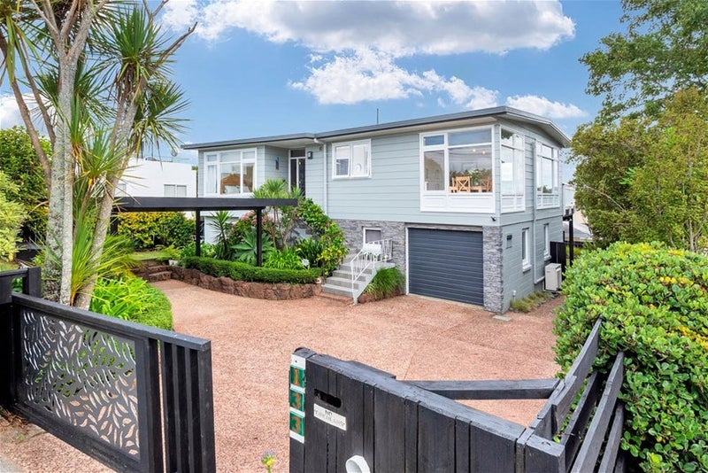 1/133 Carlisle Road, Northcross, Auckland - Carousel 1