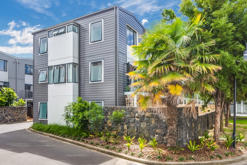 6 Sudbury Terrace, Parnell, Auckland - Carousel 2