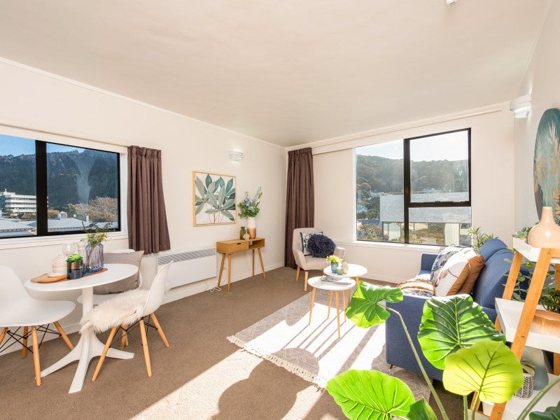 61/70 Hobson Street, Thorndon, Wellington - Carousel 1