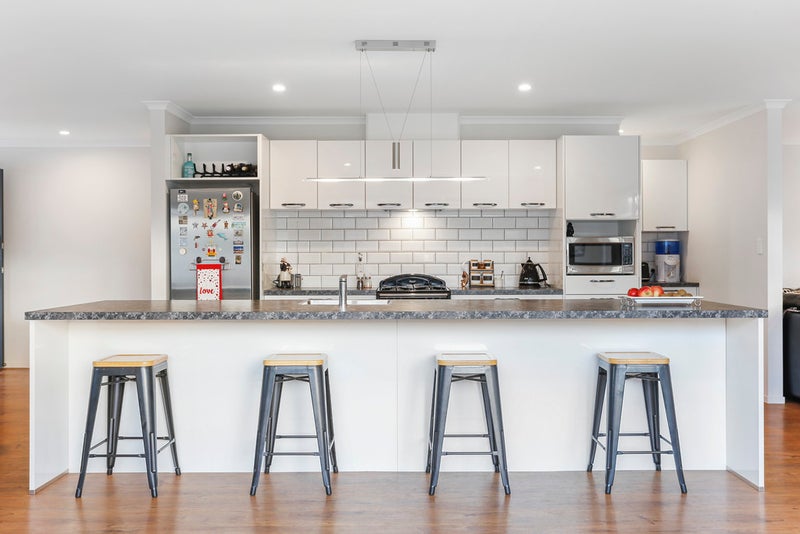 7 Magnolia Lane, Helensville - Carousel 2