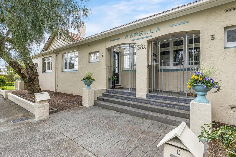 38B Kensington Avenue, Mount Eden, Auckland - Carousel 1