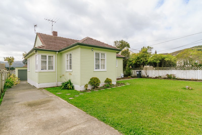 5 Grierson Street, Naenae, Lower Hutt - Carousel 1