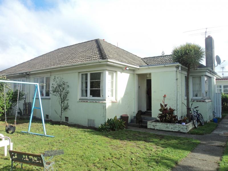 2/19 Randwick Road, Moera, Lower Hutt - Carousel 1