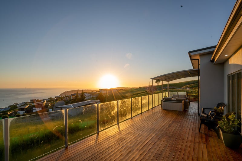 160 RICHMOND HILL ROAD, Richmond Hill, Christchurch - Carousel 2