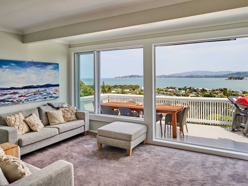 3 MacKenzie Road, Eastbourne, Lower Hutt - Carousel 1